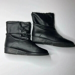 Canada Toe Warmers size 12m black boots